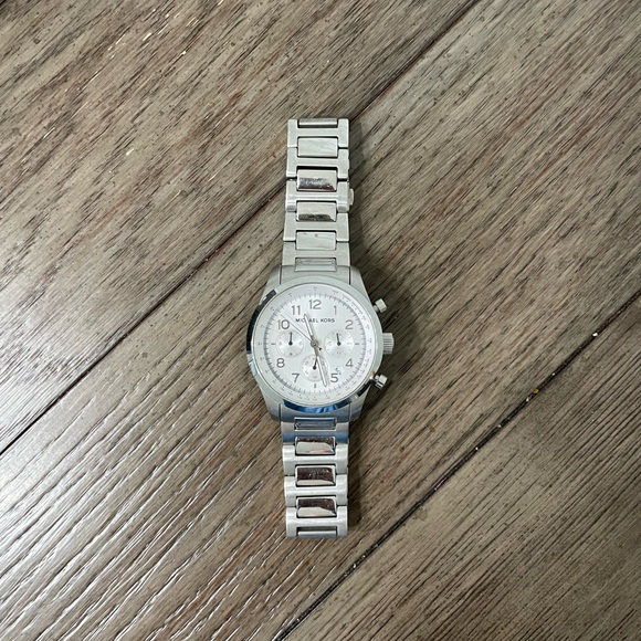 Men’s Michael Kors Stainless Steel Watch - Picture 2 of 2